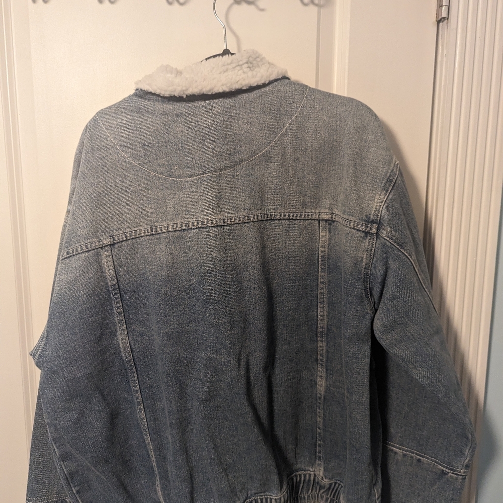 🔥NWT🔥 Large (L) Grunge Vintage Boutique Easel Denim Jacket with Fur Collar - Picture 8 of 8